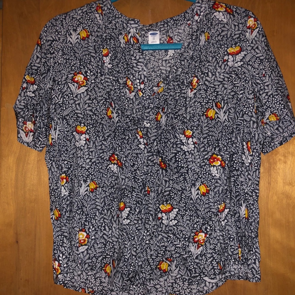 Short sleeve blouse